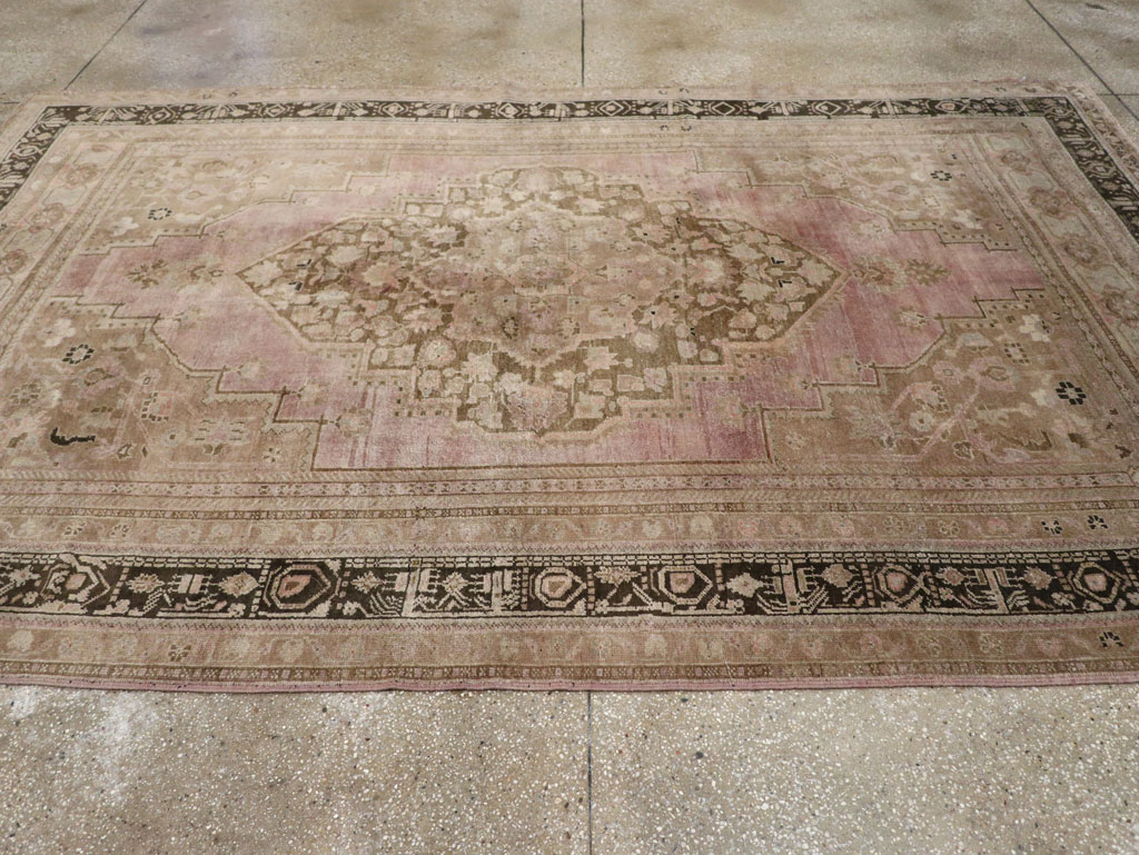 Vintage Turkish Anatolian Small Room Size Carpet, No.33480 - Galerie Shabab