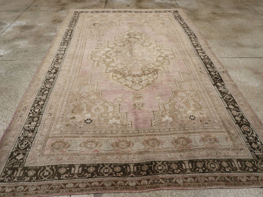 Vintage Turkish Anatolian Small Room Size Carpet, No.33480 - Galerie Shabab