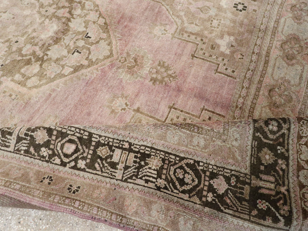 Vintage Turkish Anatolian Small Room Size Carpet, No.33480 - Galerie Shabab