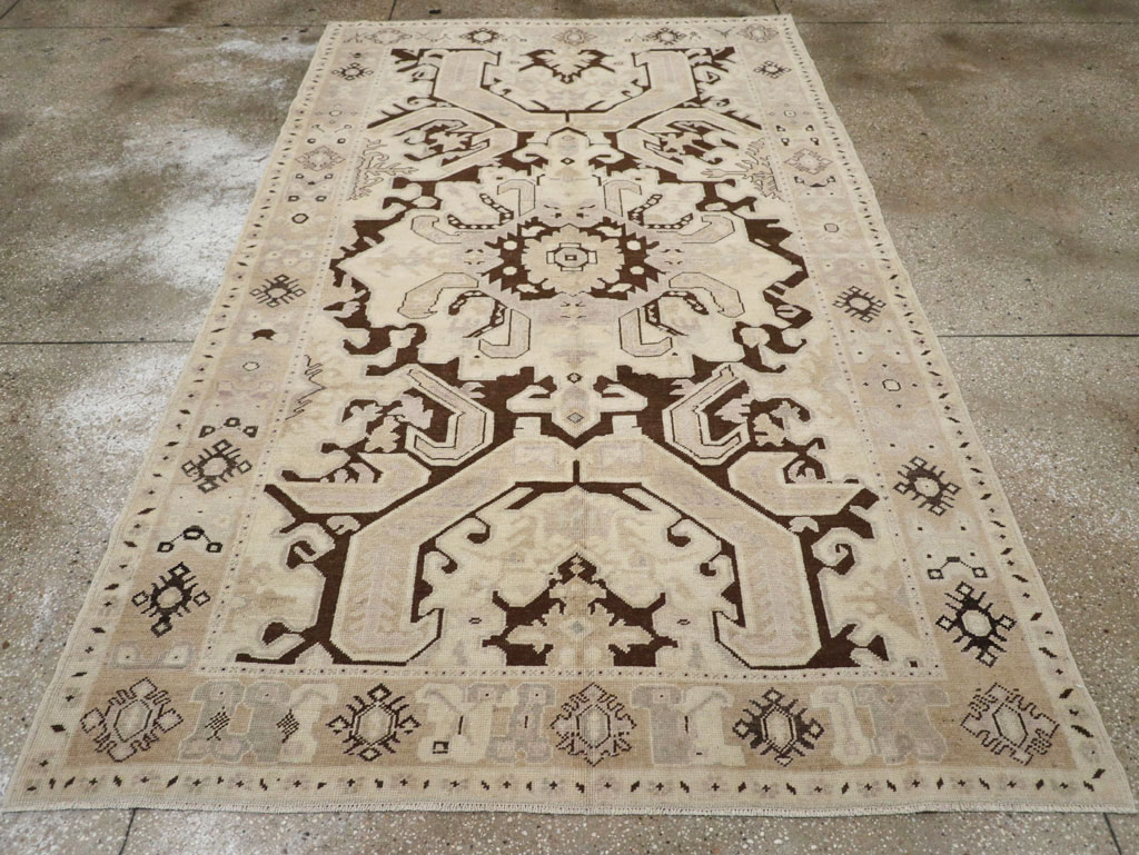 Vintage Turkish Anatolian Gallery Rug, No.33481 - Galerie Shabab