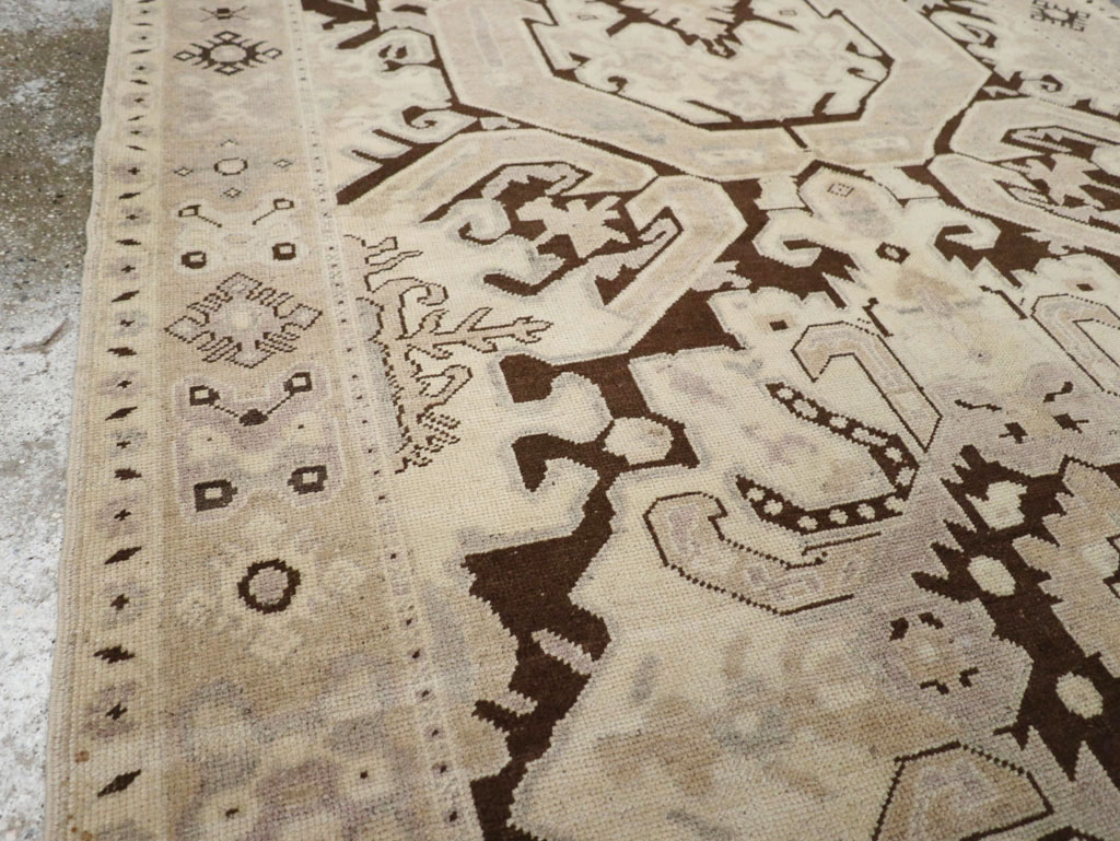 Vintage Turkish Anatolian Gallery Rug, No.33481 - Galerie Shabab