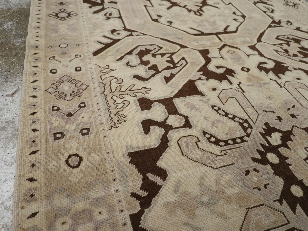 Vintage Turkish Anatolian Gallery Rug, No.33481 - Galerie Shabab