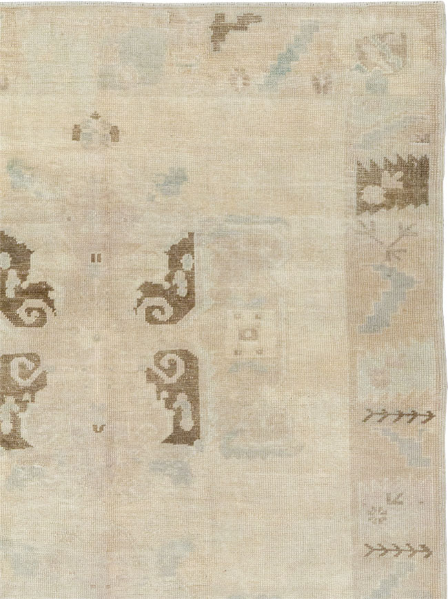 Vintage Turkish Anatolian Wide Gallery Runner, No.33484 - Galerie Shabab