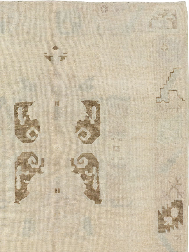 Vintage Turkish Anatolian Gallery Rug, No.33484 - Galerie Shabab