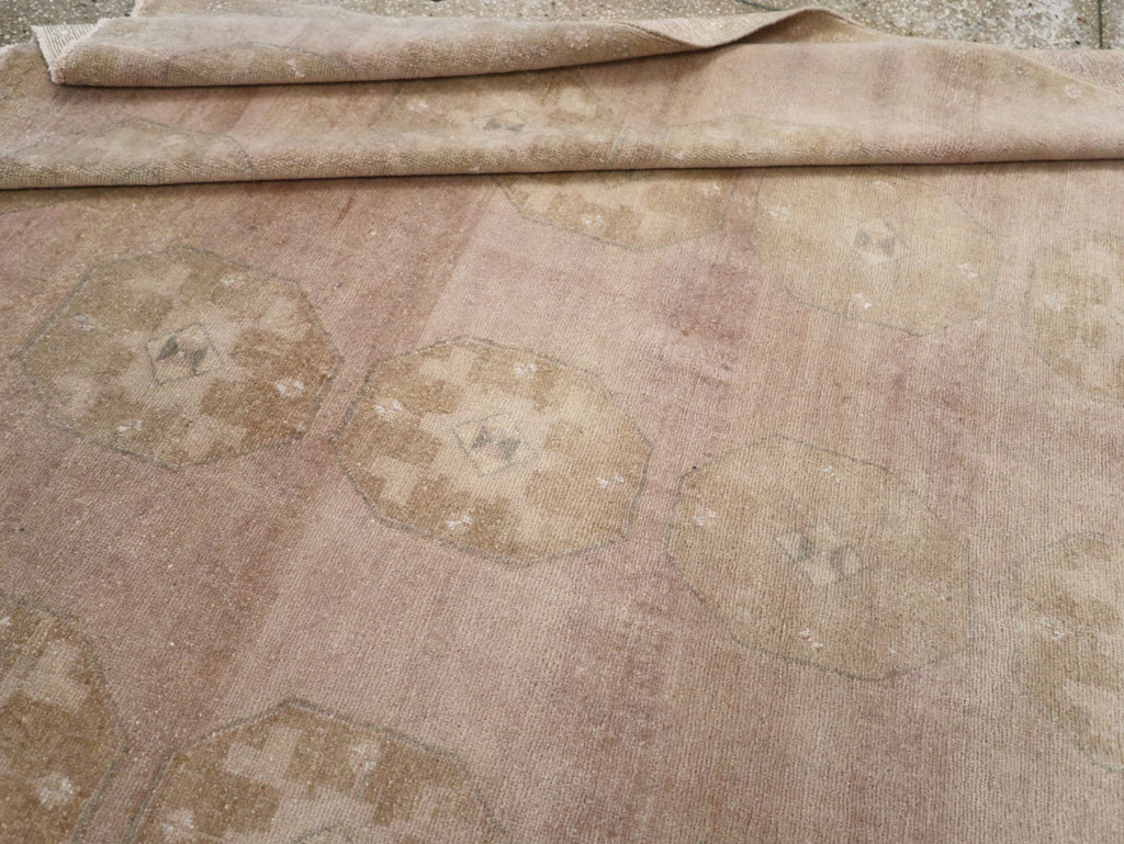 Vintage Turkish Anatolian Accent Rug, No.33489 - Galerie Shabab