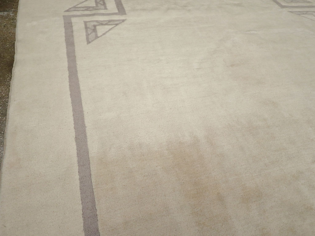 Modern Turkish Room Size Carpet, No.33491 - Galerie Shabab