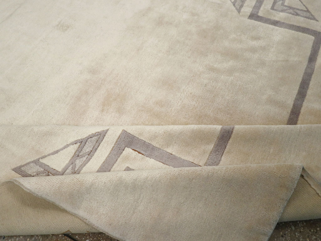 Modern Turkish Room Size Carpet, No.33491 - Galerie Shabab