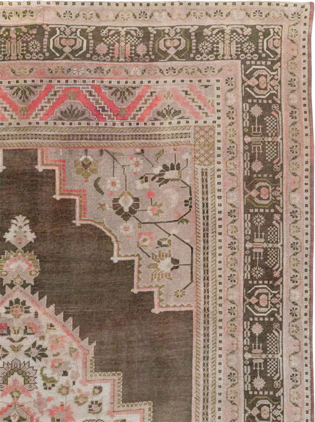 Vintage Turkish Anatolian Gallery Carpet, No.33492 - Galerie Shabab