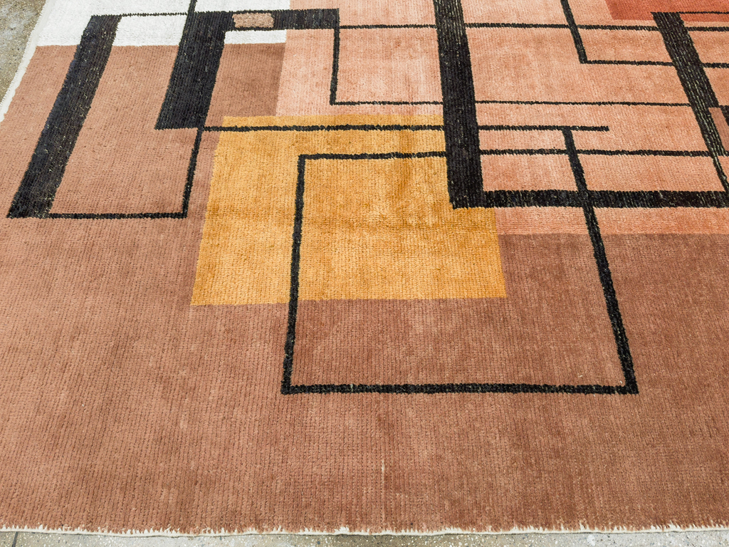 Modern Turkish Art Deco Room Size Carpet, No.33570 - Galerie Shabab