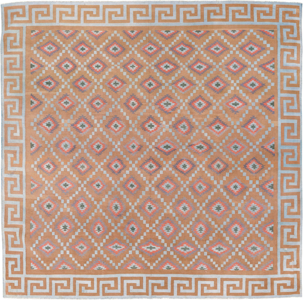 Vintage Indian Flatweave Dhurrie Square Room Size Carpet, No.33577 - Galerie Shabab