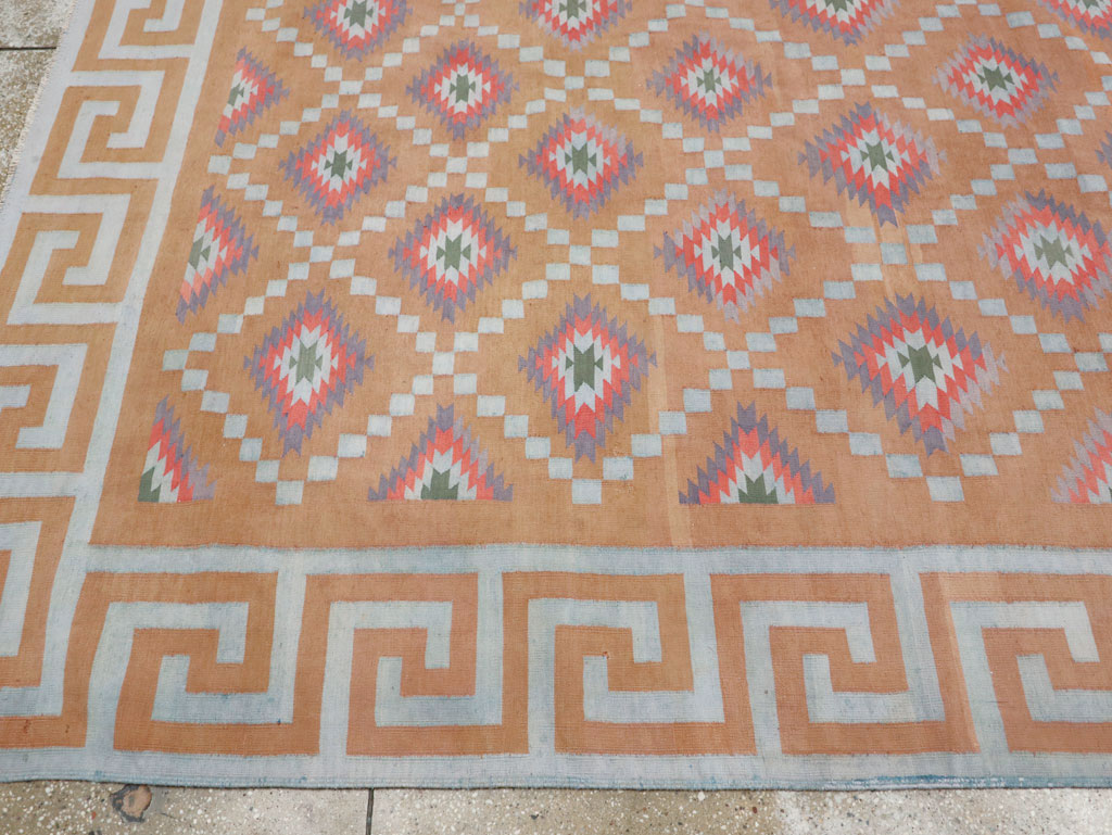 Vintage Indian Flatweave Dhurrie Square Room Size Carpet, No.33577 - Galerie Shabab