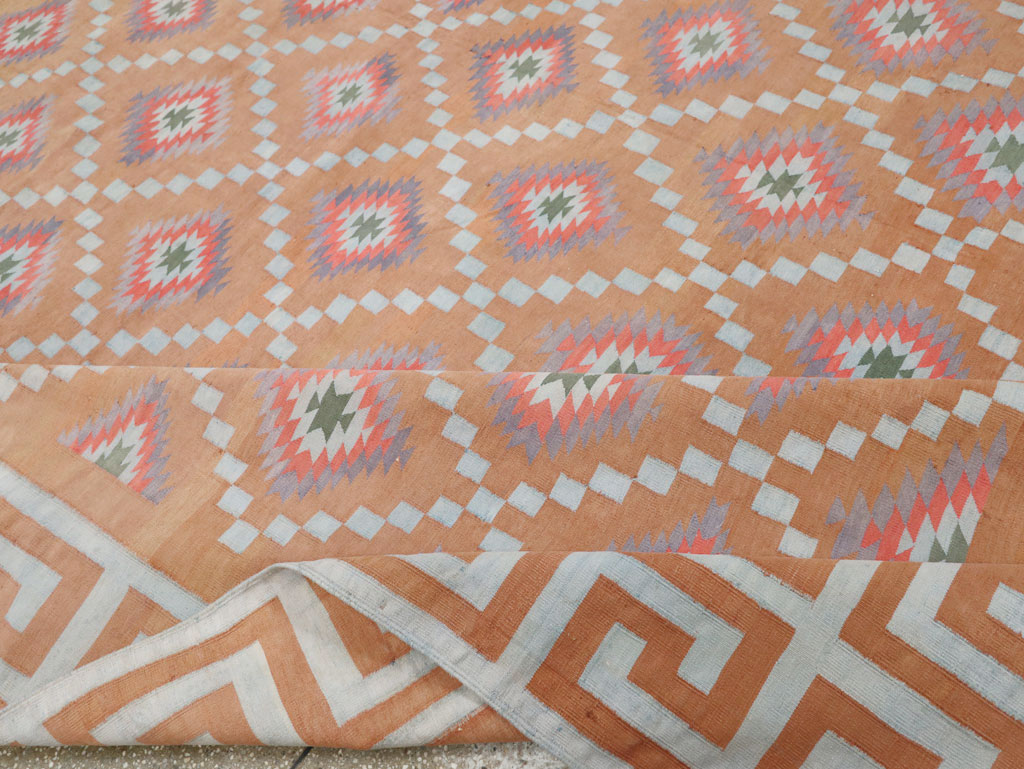 Vintage Indian Flatweave Dhurrie Square Room Size Carpet, No.33577 - Galerie Shabab