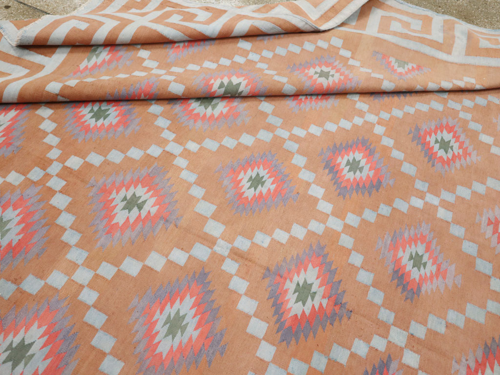 Vintage Indian Flatweave Dhurrie Square Room Size Carpet, No.33577 - Galerie Shabab