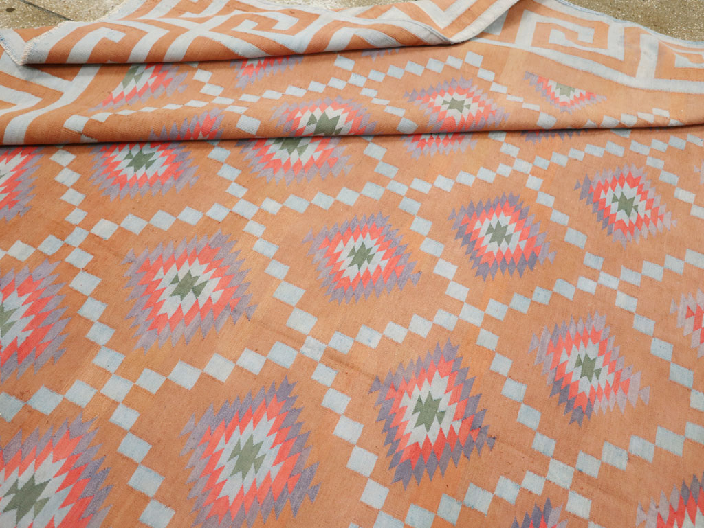 Vintage Indian Flatweave Dhurrie Square Room Size Carpet, No.33577 - Galerie Shabab