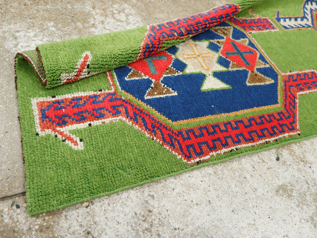 Vintage Turkish Anatolian Runner, No.33583 - Galerie Shabab
