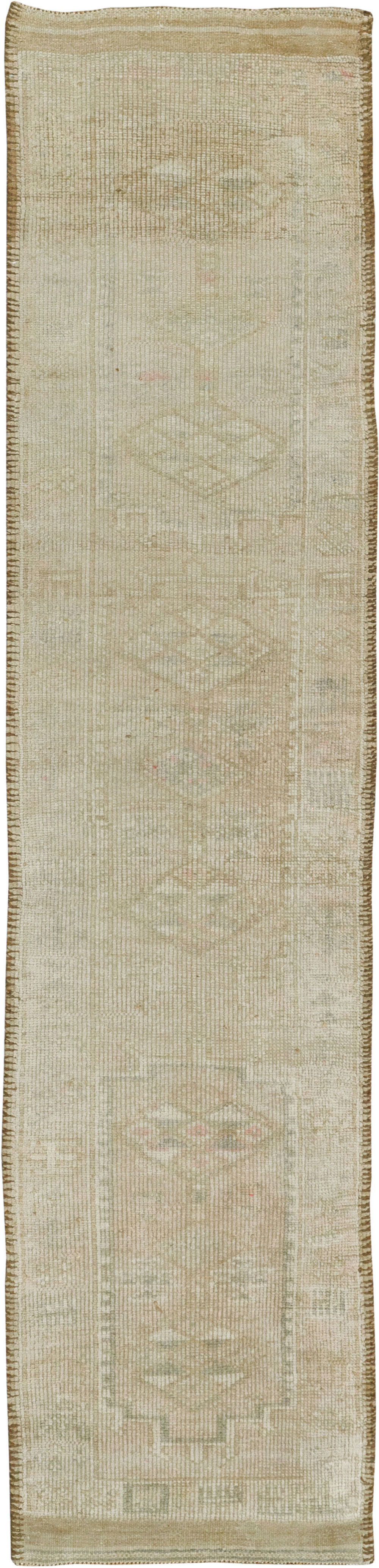 Vintage Turkish Oushak Runner, No.33584 - Galerie Shabab
