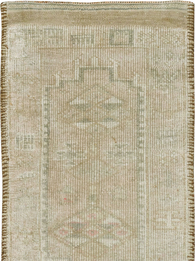 Vintage Turkish Oushak Runner, No.33584 - Galerie Shabab