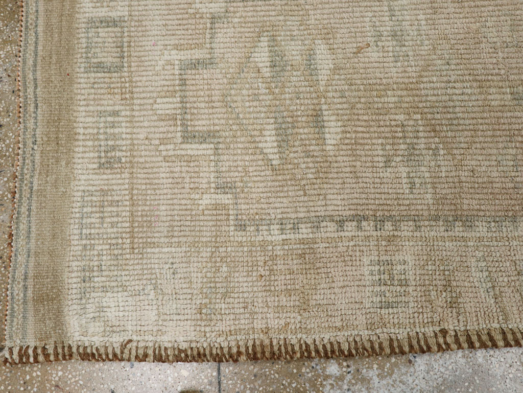 Vintage Turkish Oushak Runner, No.33584 - Galerie Shabab