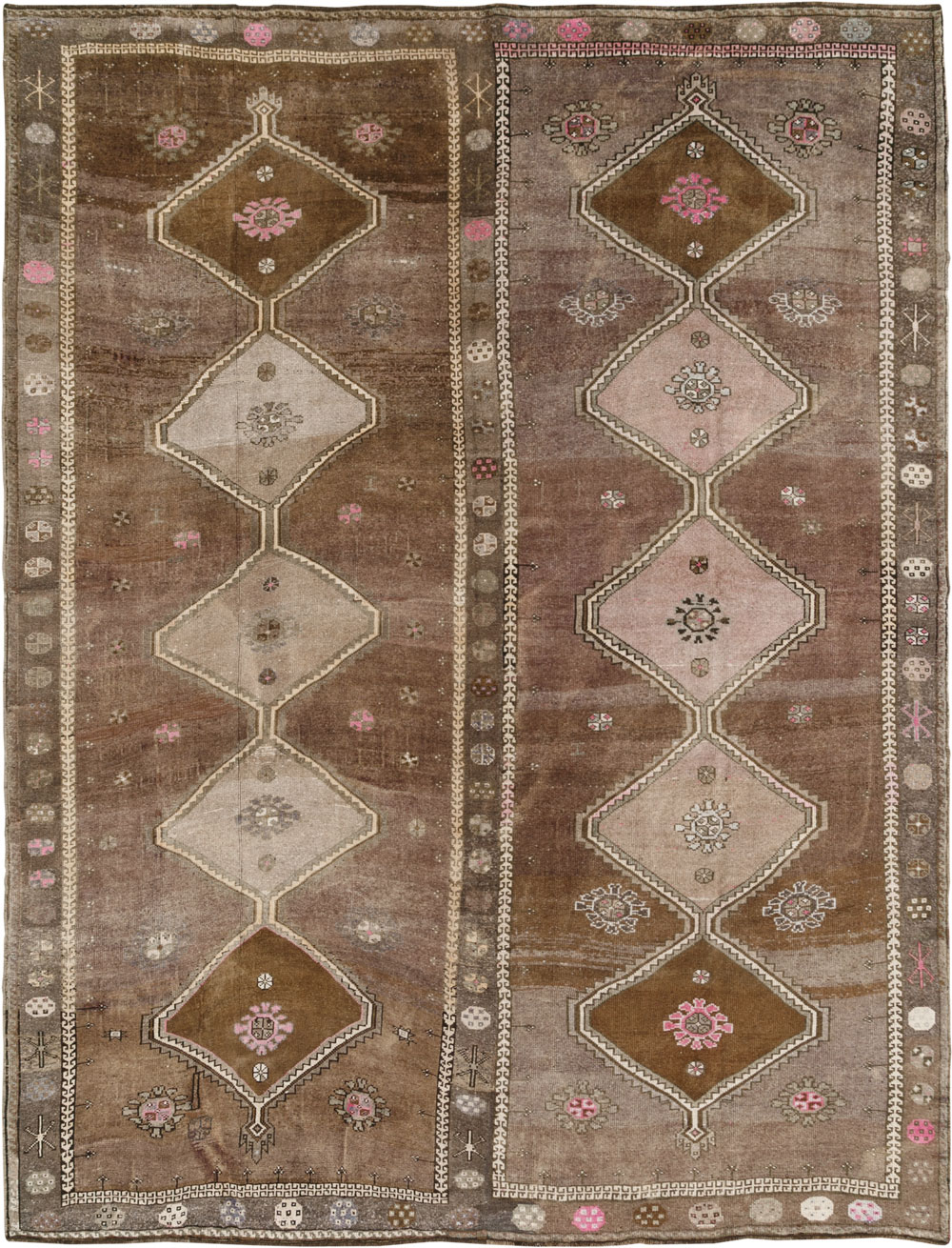 Vintage Turkish Anatolian Room Size Carpet, No.33586 - Galerie Shabab