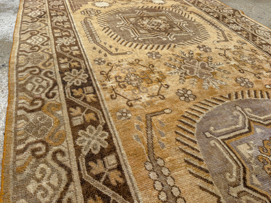 Antique East Turkestan Khotan Accent Rug, No.33589 - Galerie Shabab