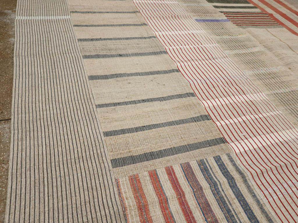 Vintage Turkish Flatweave Kilim Large Room Size Carpet, No.33591 - Galerie Shabab