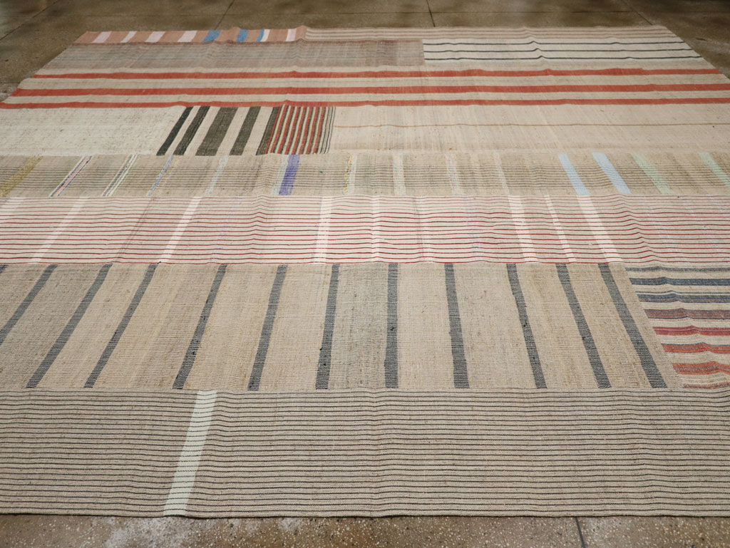 Vintage Turkish Flatweave Kilim Large Room Size Carpet, No.33591 - Galerie Shabab