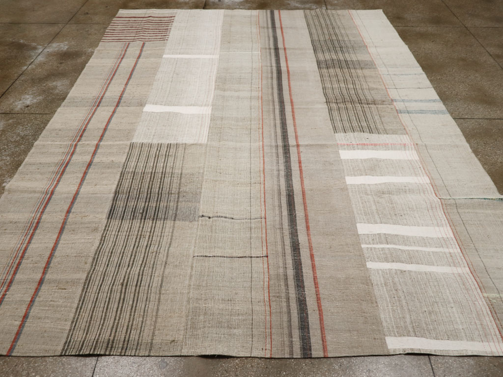Vintage Turkish Flatweave Kilim Room Size Carpet, No.33592 - Galerie Shabab