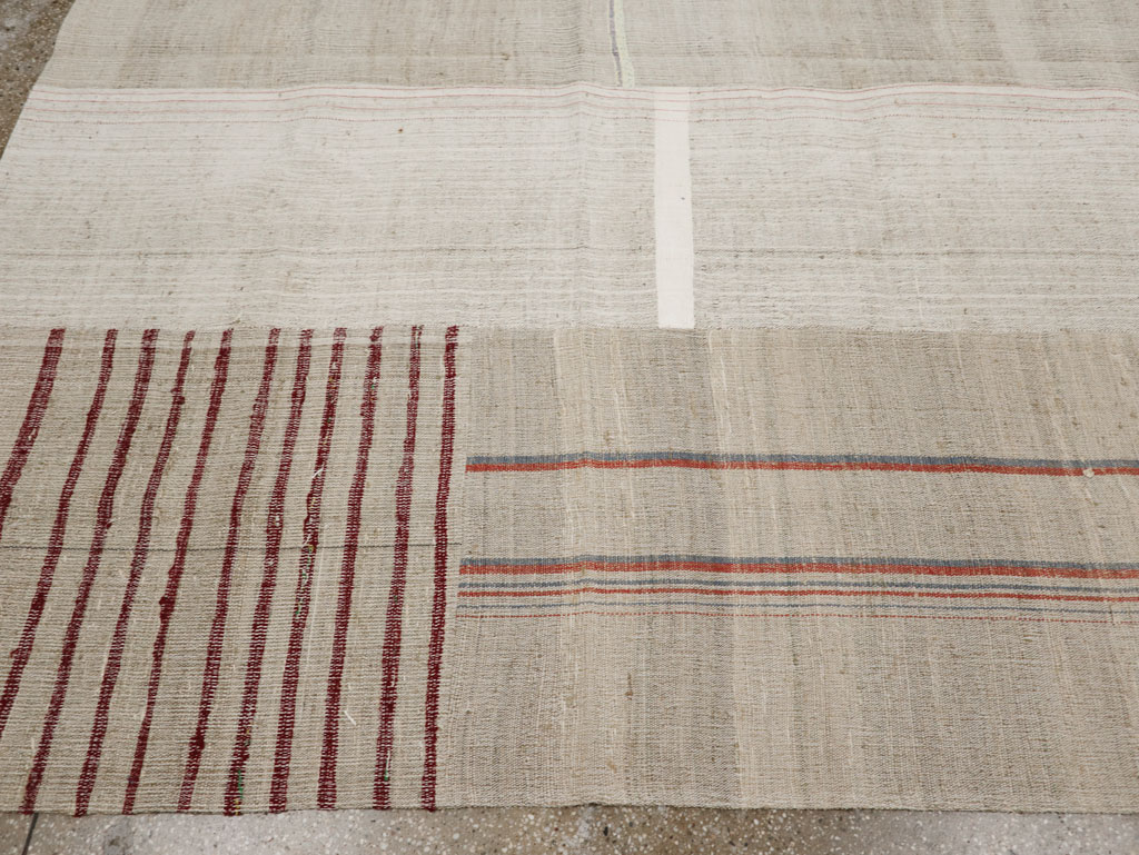 Vintage Turkish Flatweave Kilim Room Size Carpet, No.33592 - Galerie Shabab