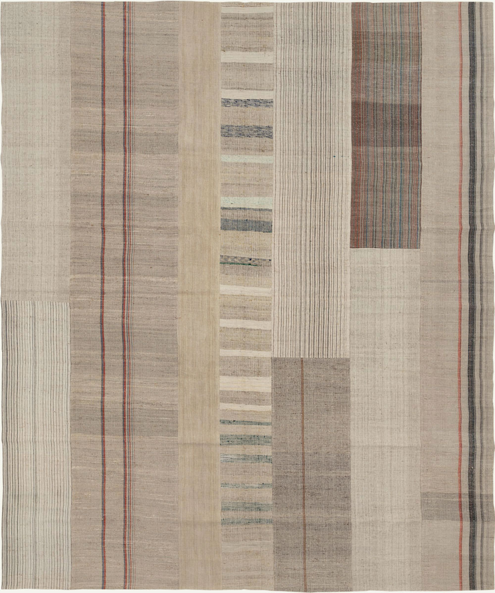 Vintage Turkish Flatweave Kilim Room Size Carpet, No.33593 - Galerie Shabab
