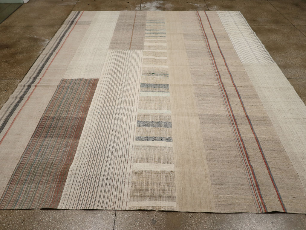 Vintage Turkish Flatweave Kilim Room Size Carpet, No.33593 - Galerie Shabab