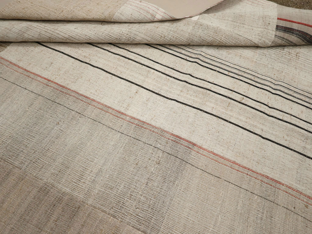 Vintage Turkish Flatweave Kilim Room Size Carpet, No.33594 - Galerie Shabab