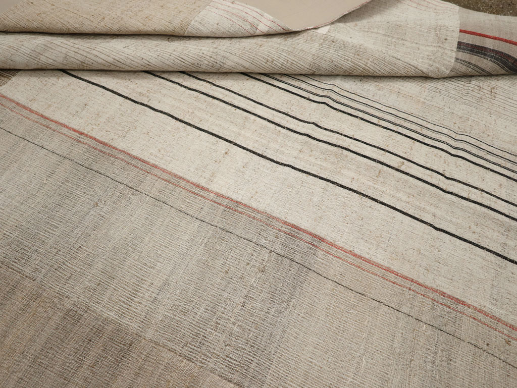 Vintage Turkish Flatweave Kilim Room Size Carpet, No.33594 - Galerie Shabab