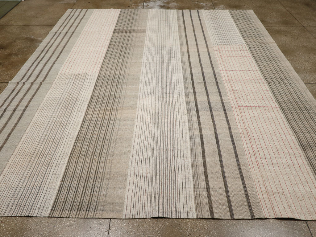 Vintage Turkish Flatweave Kilim Large Room Size Carpet, No.33596 - Galerie Shabab