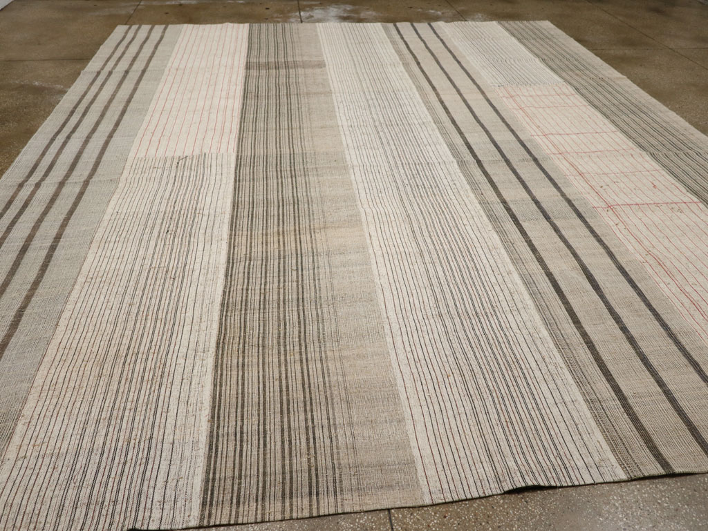 Vintage Turkish Flatweave Kilim Large Room Size Carpet, No.33596 - Galerie Shabab