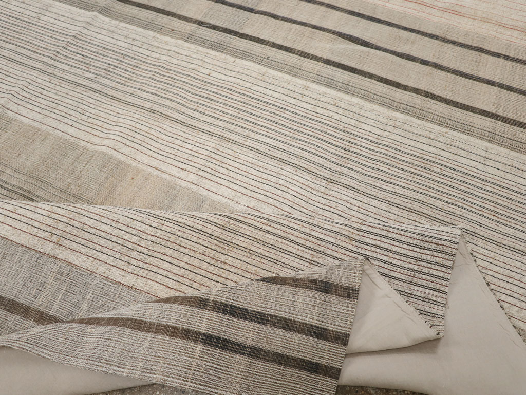 Vintage Turkish Flatweave Kilim Large Room Size Carpet, No.33596 - Galerie Shabab