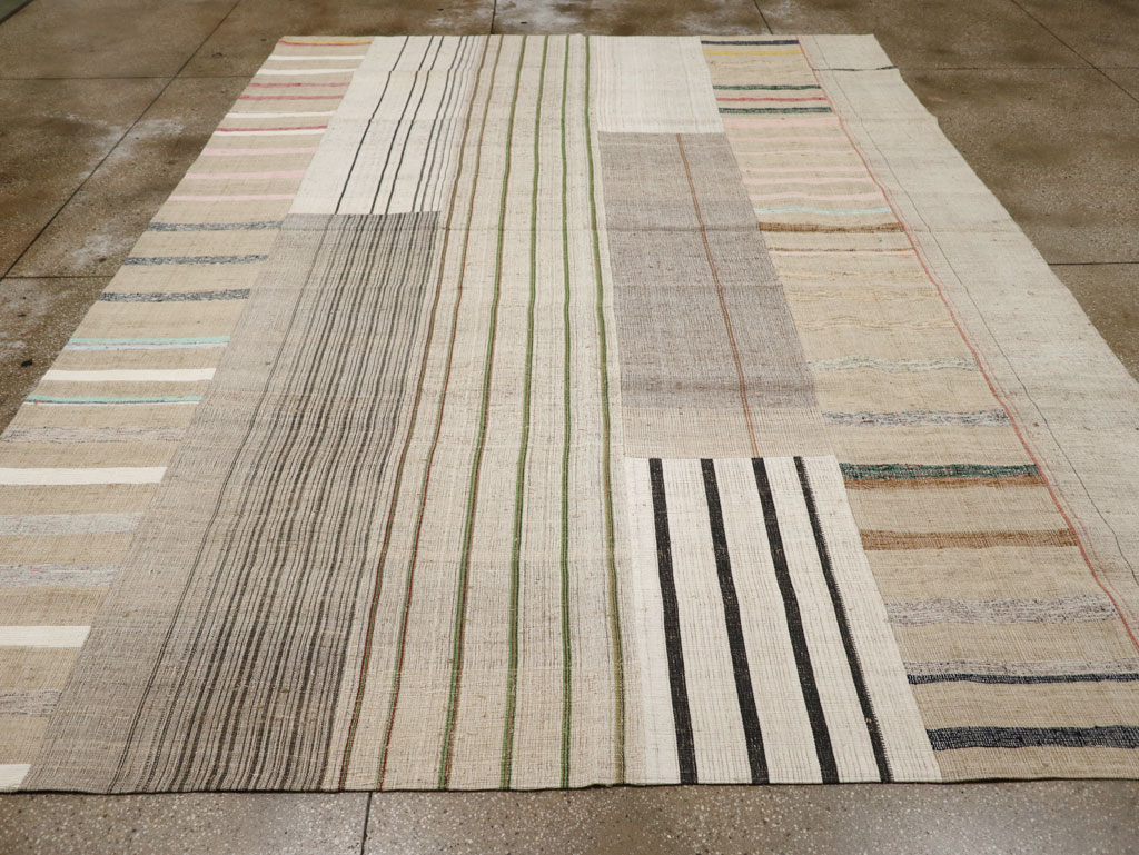 Vintage Turkish Flatweave Kilim Room Size Carpet, No.33602 - Galerie Shabab