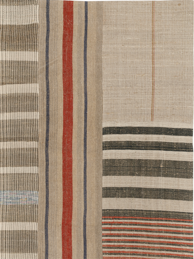 Vintage Turkish Flatweave Kilim Room Size Carpet, No.33603 - Galerie Shabab