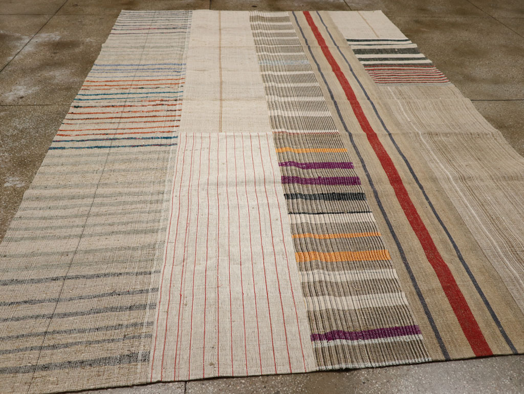 Vintage Turkish Flatweave Kilim Room Size Carpet, No.33603 - Galerie Shabab