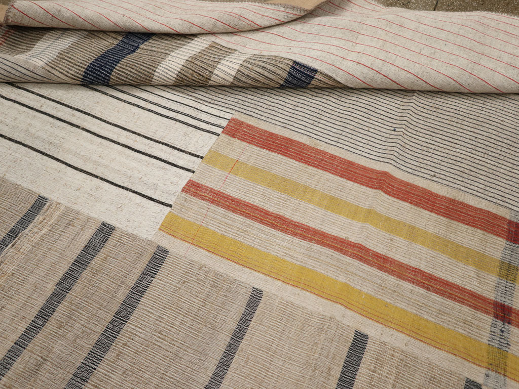 Vintage Turkish Flatweave Kilim Room Size Carpet, No.33605 - Galerie Shabab