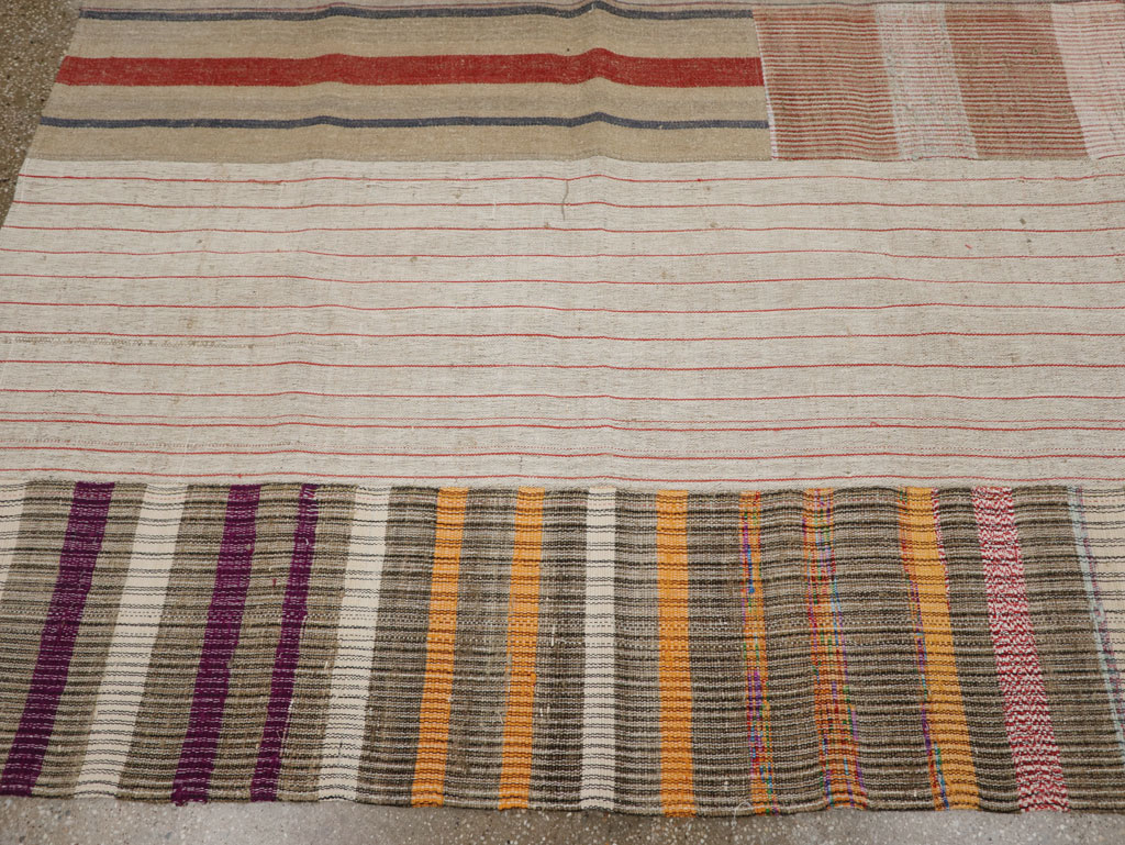 Vintage Turkish Flatweave Kilim Room Size Carpet, No.33606 - Galerie Shabab