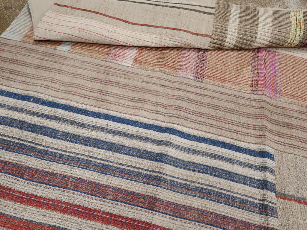 Vintage Turkish Flatweave Kilim Room Size Carpet, No.33606 - Galerie Shabab