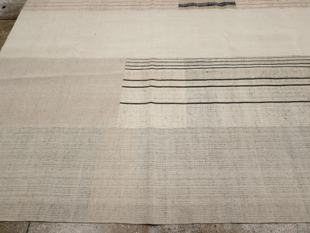 Vintage Turkish Flatweave Kilim Large Room Size Carpet, No.33609 - Galerie Shabab