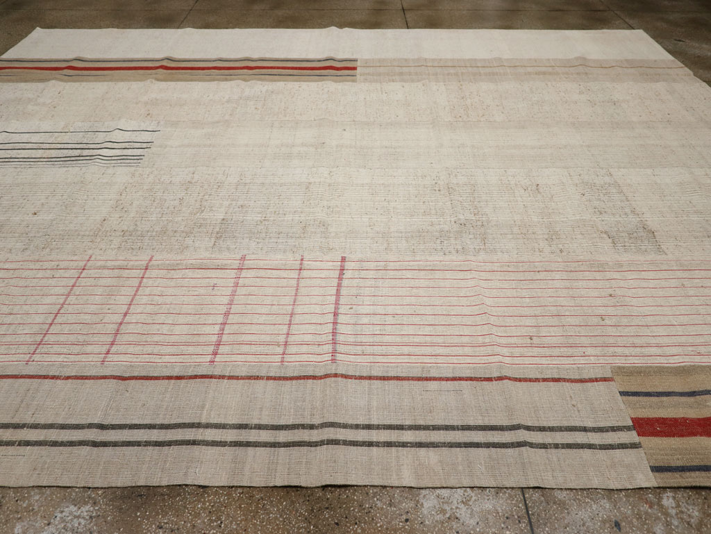 Vintage Turkish Flatweave Kilim Large Room Size Carpet, No.33610 - Galerie Shabab