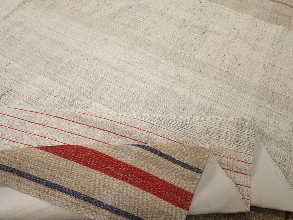 Vintage Turkish Flatweave Kilim Large Room Size Carpet, No.33610 - Galerie Shabab