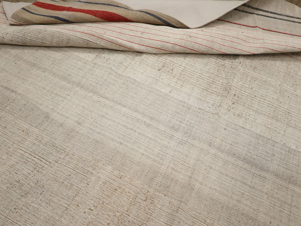 Vintage Turkish Flatweave Kilim Large Room Size Carpet, No.33610 - Galerie Shabab