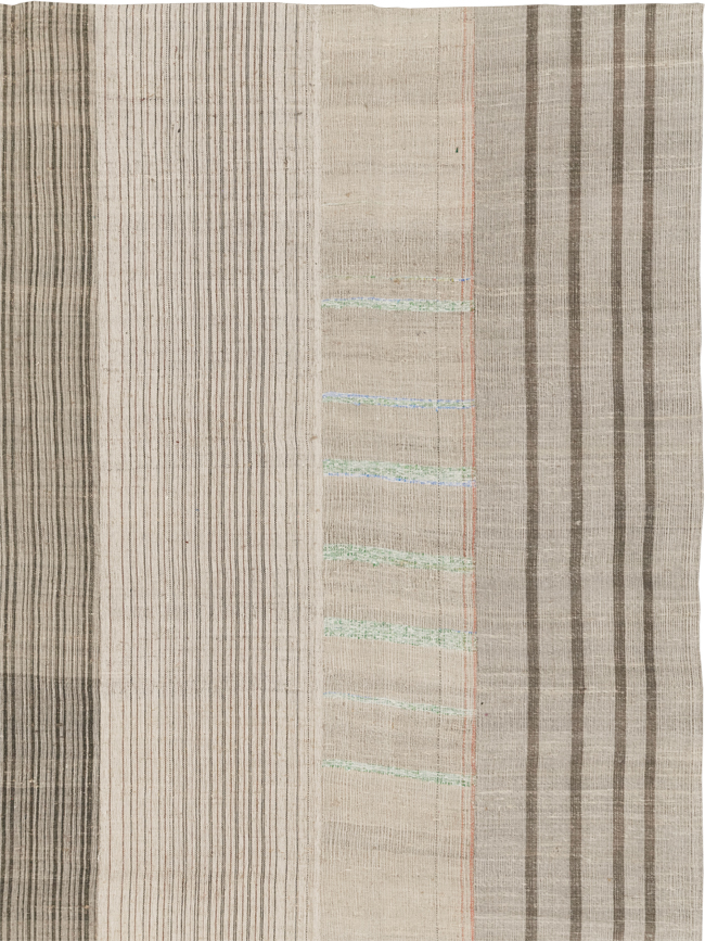 Vintage Turkish Flatweave Kilim Room Size Carpet, No.33611 - Galerie Shabab