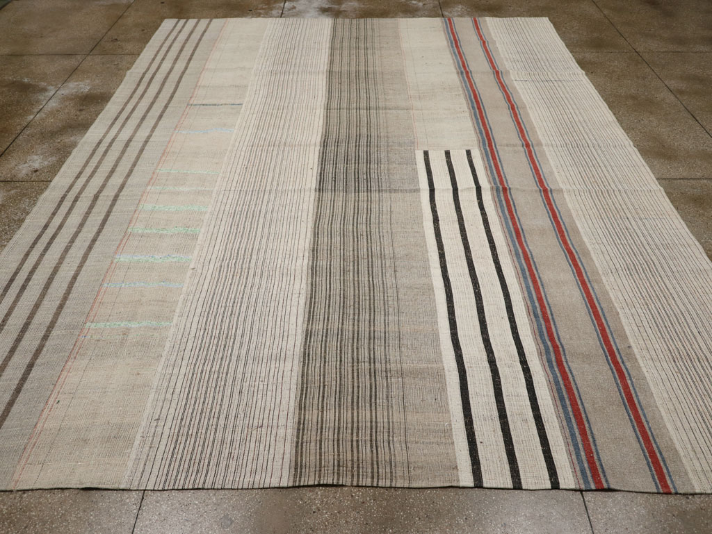 Vintage Turkish Flatweave Kilim Room Size Carpet, No.33611 - Galerie Shabab