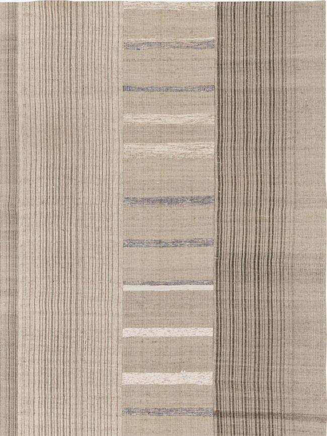 Vintage Turkish Flatweave Kilim Room Size Carpet, No.33612 - Galerie Shabab