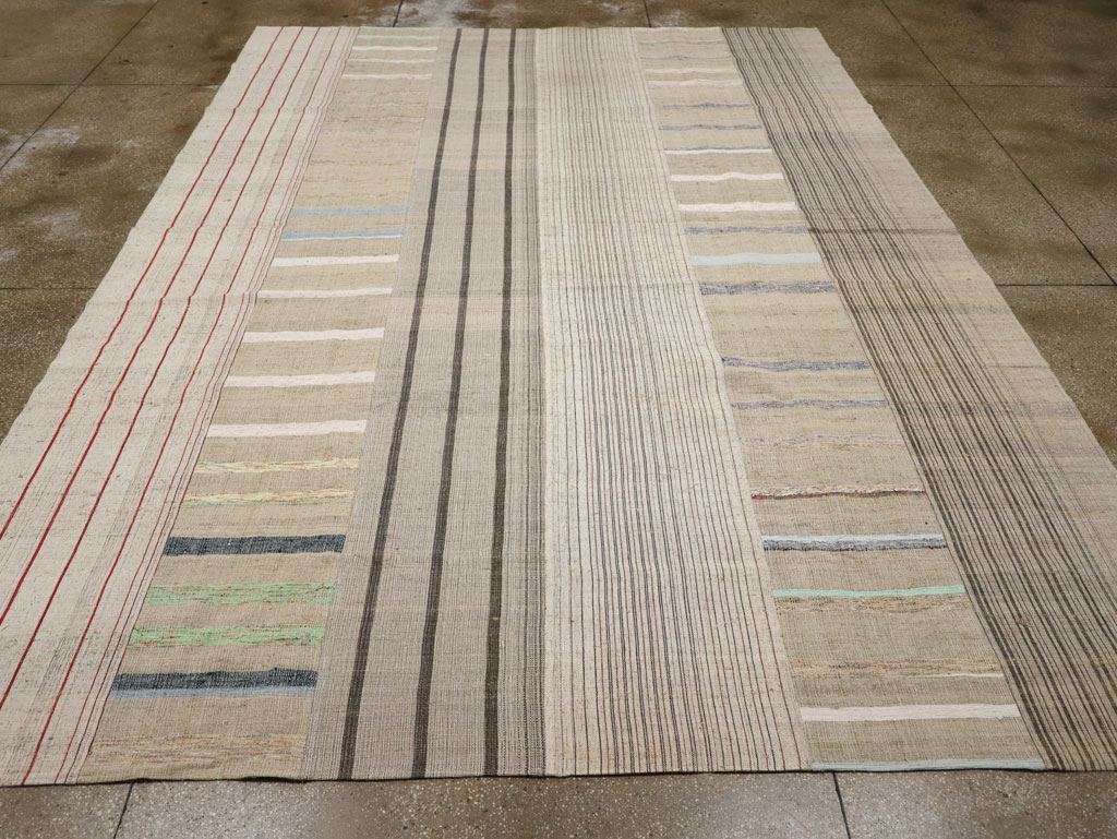 Vintage Turkish Flatweave Kilim Room Size Carpet, No.33612 - Galerie Shabab