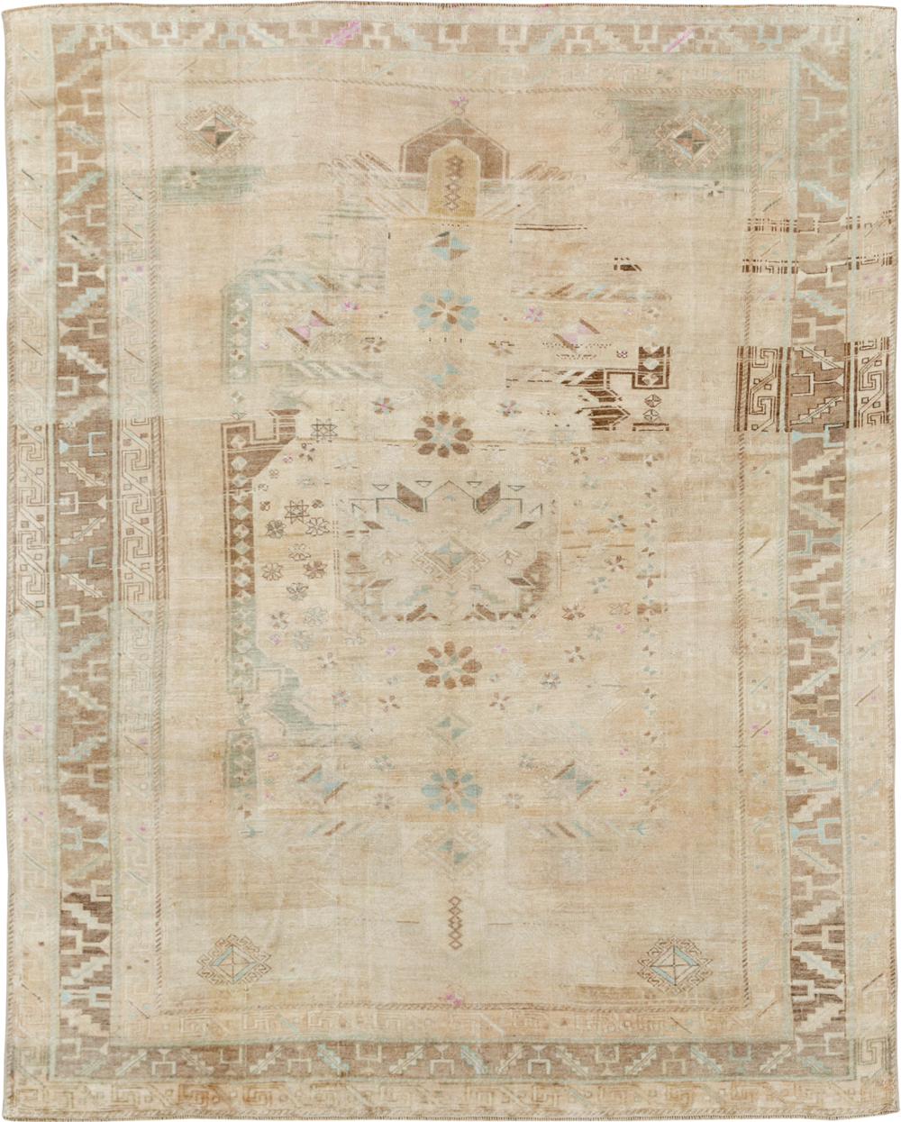 Vintage Turkish Anatolian Accent Rug, No.33614 - Galerie Shabab